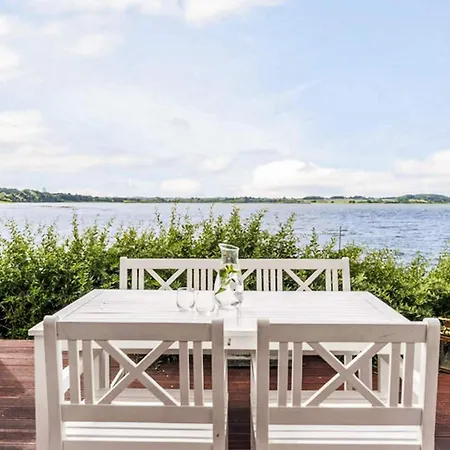 Hébergement de vacances Historic In Hejlsminde Sea *